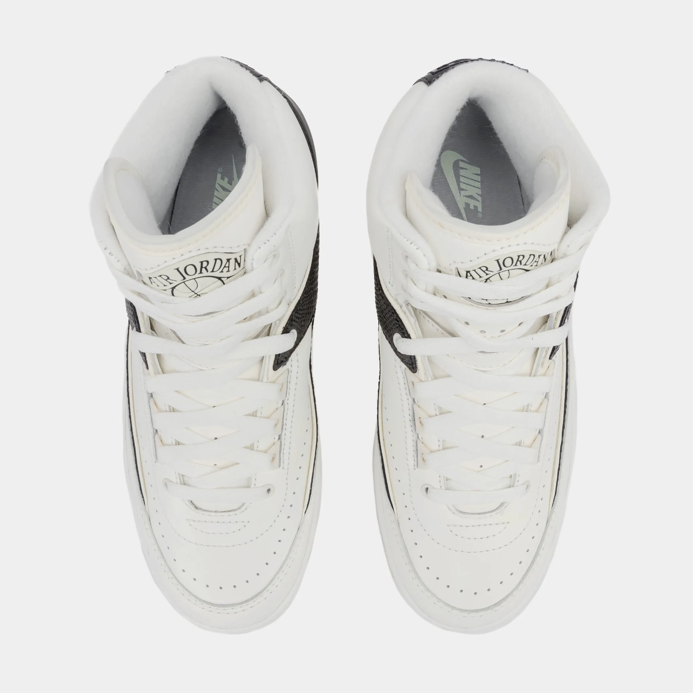 Air Jordan 2 Retro Sail Womens Lifestyle Shoes (Sail/Coconut Milk)