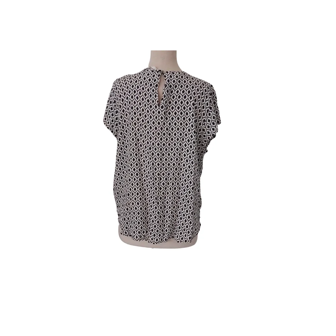 H&M Black & White Diamond-print Short Sleeves Top | Gently used |