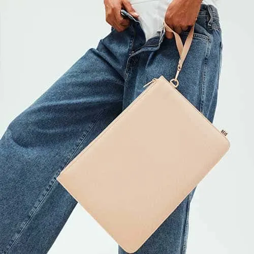 The BISics Laptop Pouch in Beige